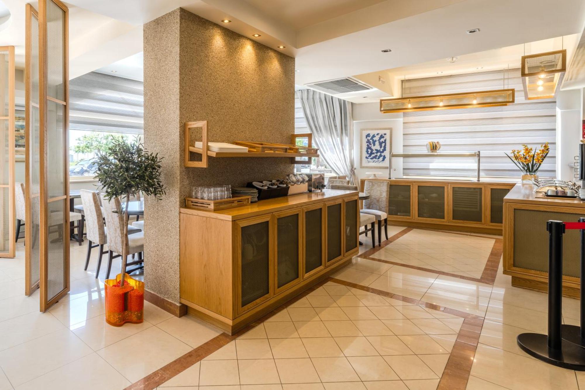 Plaza Hotel Закинтос Экстерьер фото